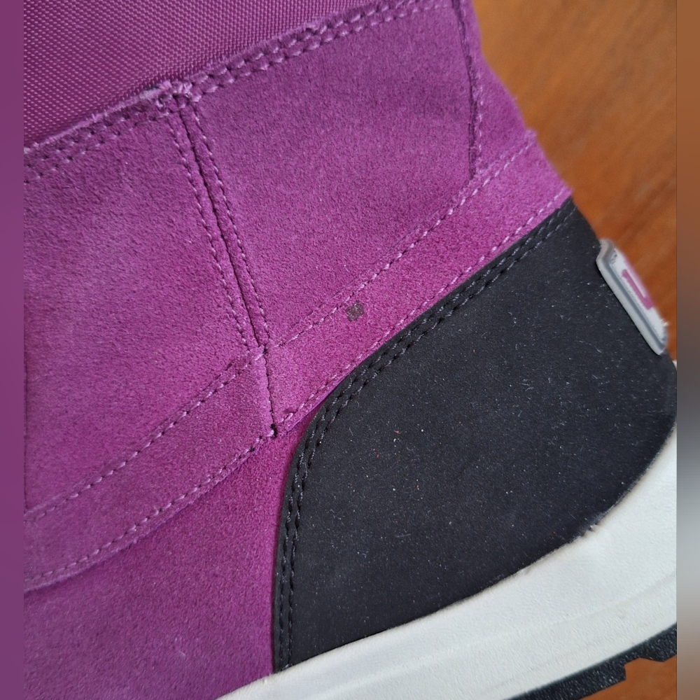 UGG Waterproof Sneaker Snow Boots Thinsulate Hi Top Hiking Kids Women EU 36 NEW - Picture 16 of 16